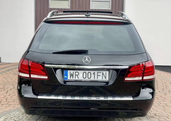 Mercedes-Benz Klasa E cena 64999 przebieg: 190500, rok produkcji 2013 z Radom małe 781